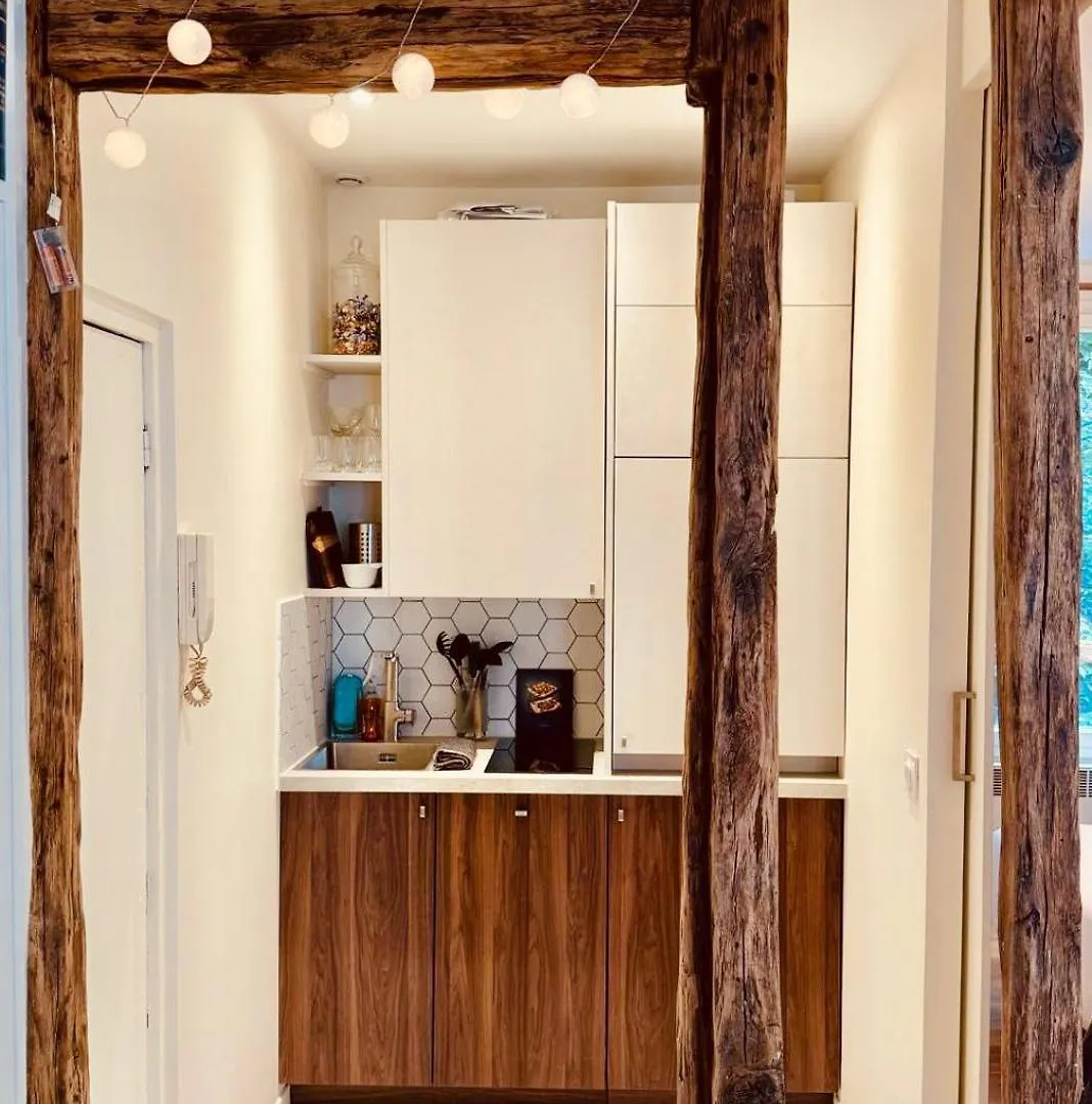 Apartment Au Coeur De Montmartre! *
